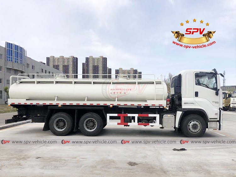18,000 Litres Water Tank Truck ISUZU - RS